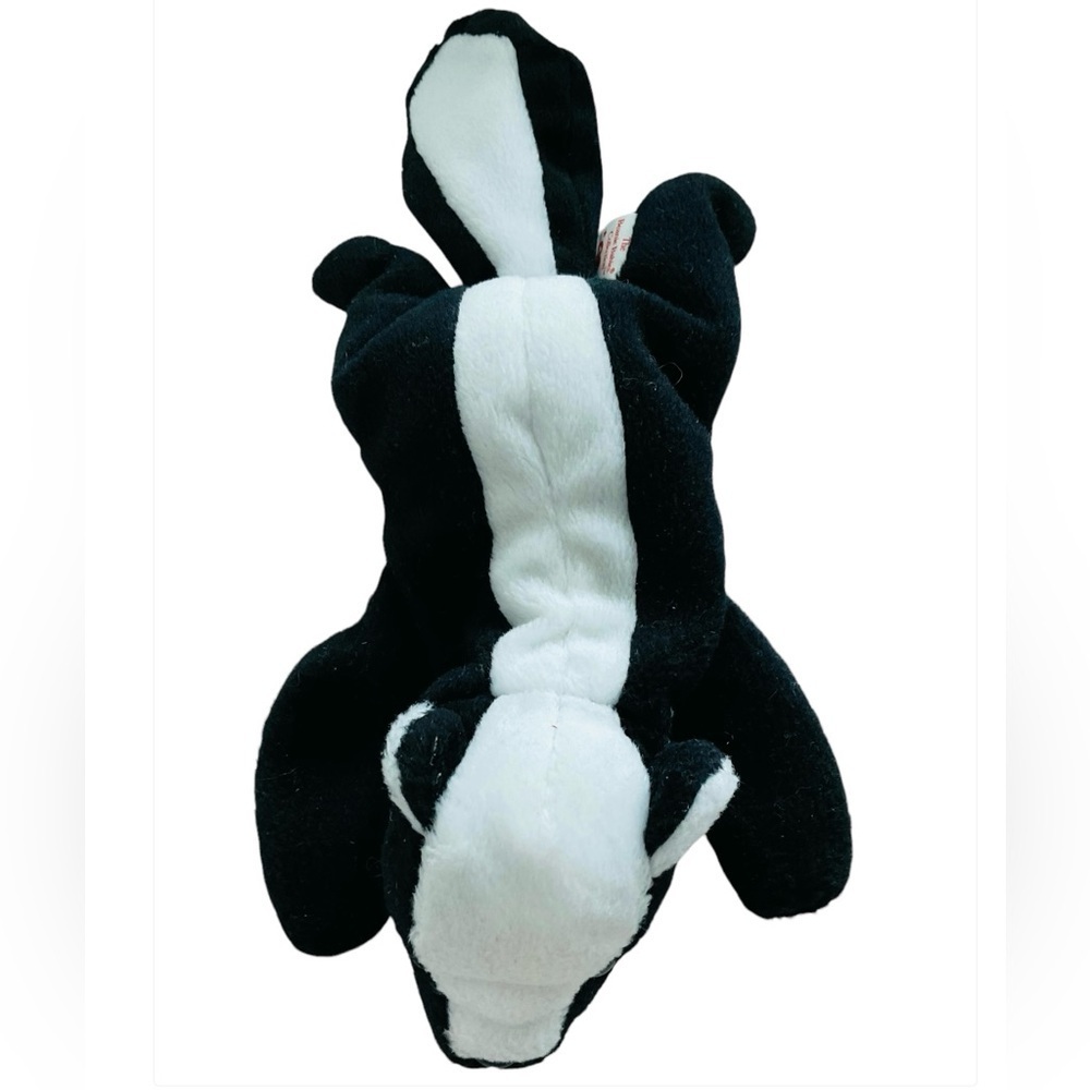Ty Beanie Babies Stinky Skunk 1995 Retired